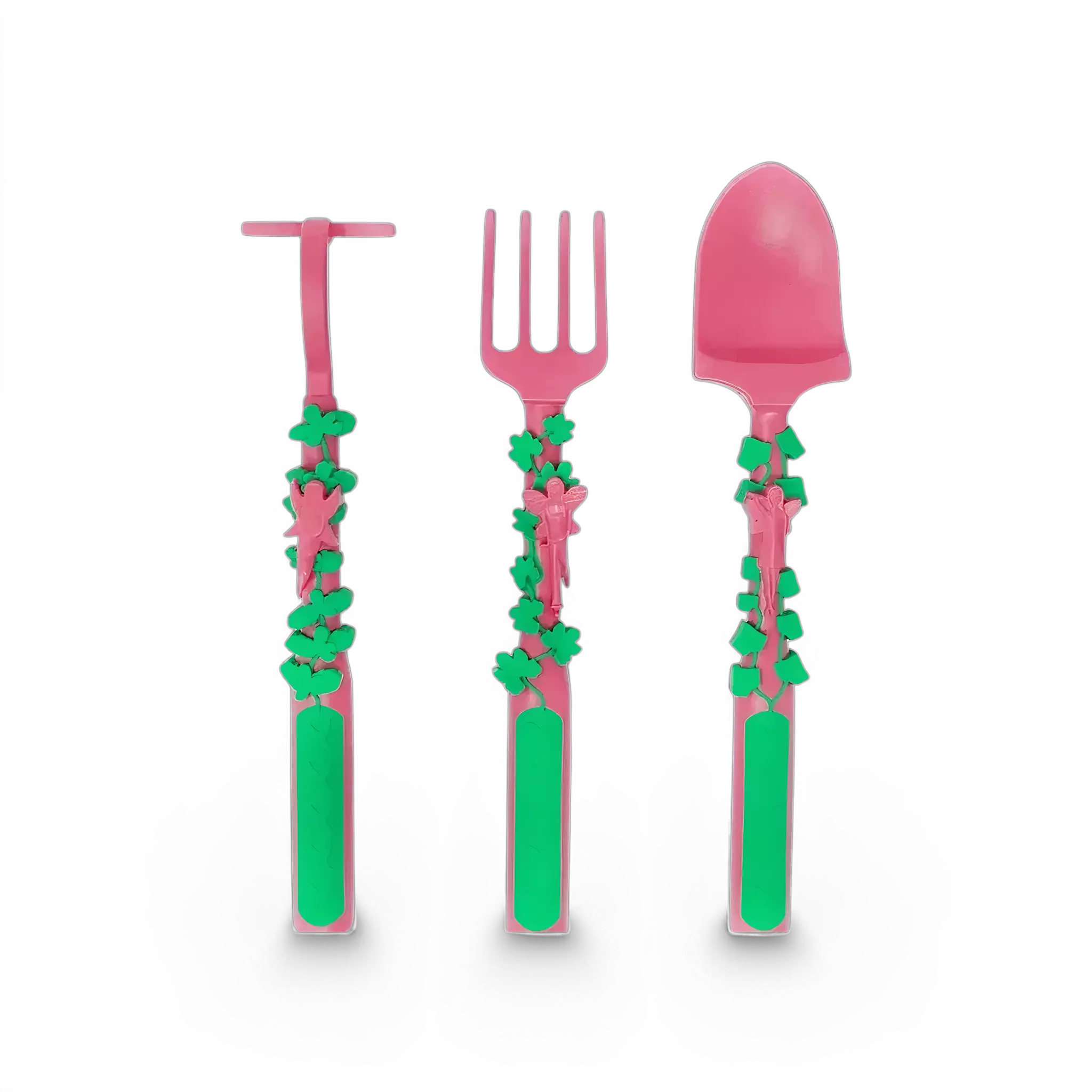 Criança alegre comendo usando colher em forma de escavadeira.