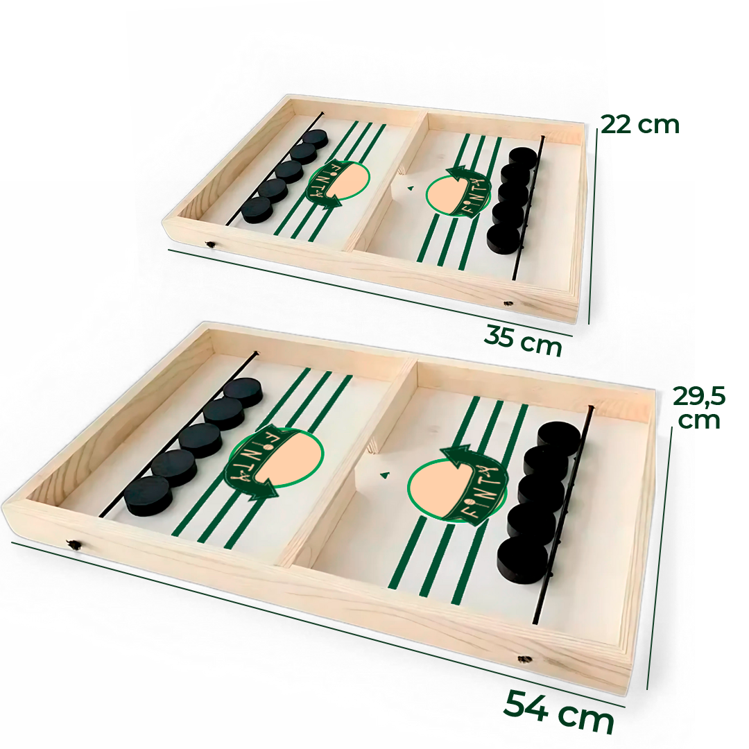 Vista superior do Tabuleiro de Batalha de Botões com peças coloridas